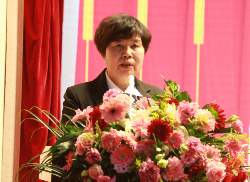 开云(中国)Kaiyun·官方网站第一届党委班子选举大会---徐州市树恩中学总校长薛淑萍同志致开幕辞